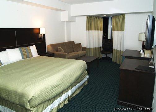 Niagara Plaza Hotel By Fairbridge Cataratas do Niágara Quarto foto